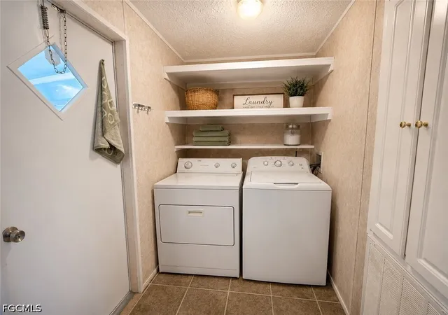 Photo 16 of Manufactured home for sale at 2501 Gail Helen Ct, North Fort Myers, FL 33917 | MLS# 2026028472 | Listing updated on 2026-09-03