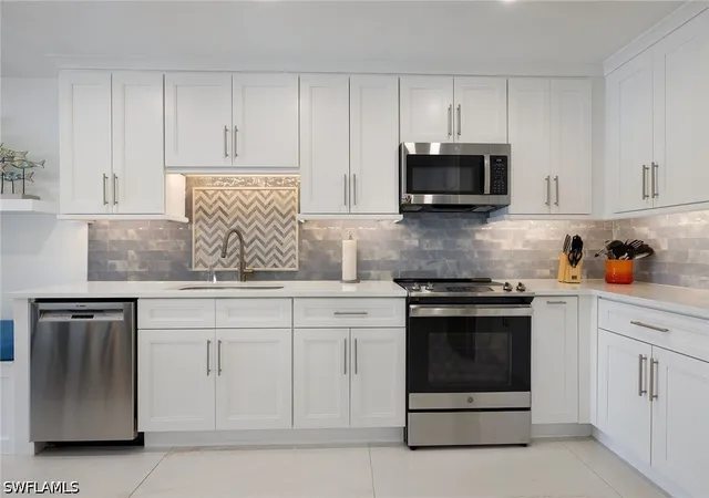 Photo 3 of Townhouse for sale at 28432 Highgate Dr, Bonita Springs, FL 34135 | MLS# 226021469 | Listing updated on 2026-10-17