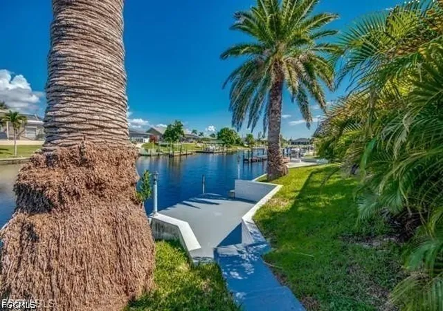 Photo 1 of Single family home for sale at 711 Se 33rd Terrace, Cape Coral, FL 33904 | MLS# 2026028575 | Listing updated on 2026-09-04