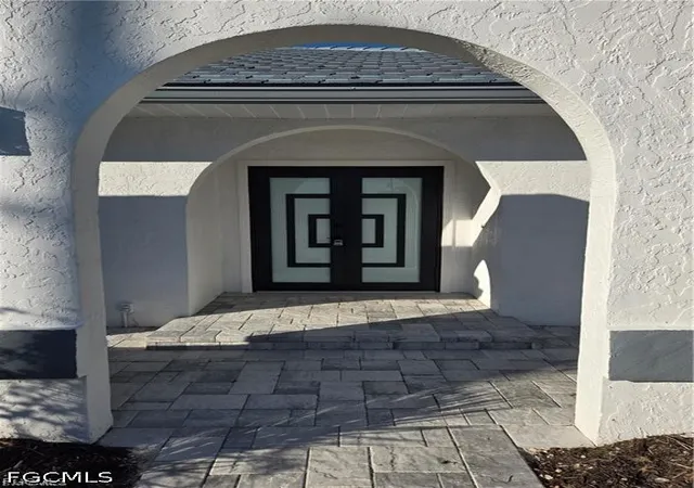 Photo 3 of Single family home for sale at 711 Se 33rd Terrace, Cape Coral, FL 33904 | MLS# 2026028575 | Listing updated on 2026-09-04