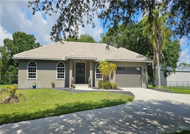 Photo 2 of Single family home for sale at 20101 Huffmaster Rd, North Fort Myers, FL 33917 | MLS# 2026028676 | Listing updated on 2026-09-14