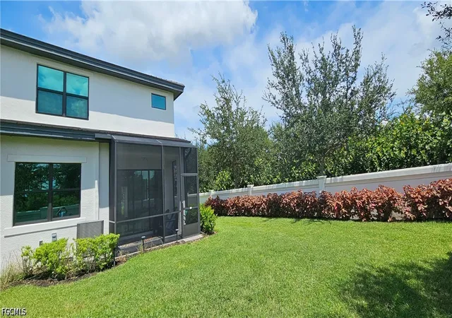 Photo 2 of Sale Pending at 7510 Rockefeller Dr, Naples, FL 34119 | MLS# 2026028679 | Listing updated on 2026-09-03