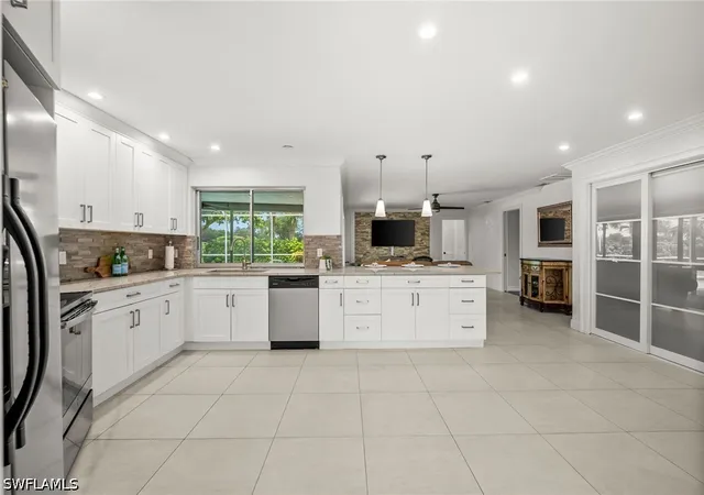 Photo 3 of Sale Pending at 421 Palm River Blvd, Naples, FL 34110 | MLS# 226023355 | Listing updated on 2026-09-04