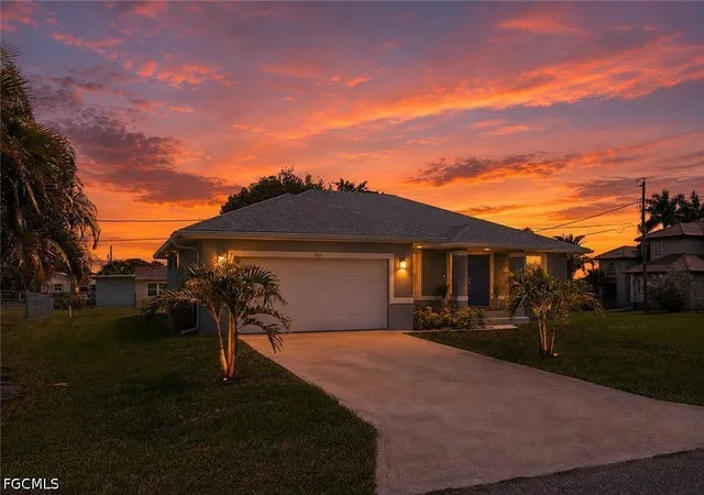 Photo 1 of Single family home for sale at 2115 Bahama Ave, Fort Myers, FL 33905 | MLS# 2026028748 | Listing updated on 2026-09-17