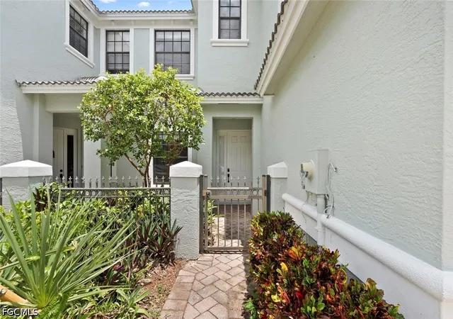 Photo 3 of Townhouse for sale at 14617 Sutherland Ave #80, Naples, FL 34119 | MLS# 2026028786 | Listing updated on 2026-09-10