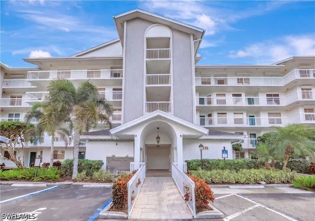 Photo 2 of Sale Pending at 340 Horse Crk Dr #207, Naples, FL 34110 | MLS# 226025024 | Listing updated on 2026-09-14