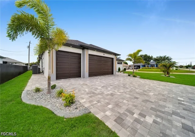 Photo 2 of Single family home for sale at 853 Sw 15th Avenue, Cape Coral, FL 33991 | MLS# 2026028869 | Listing updated on 2026-09-09
