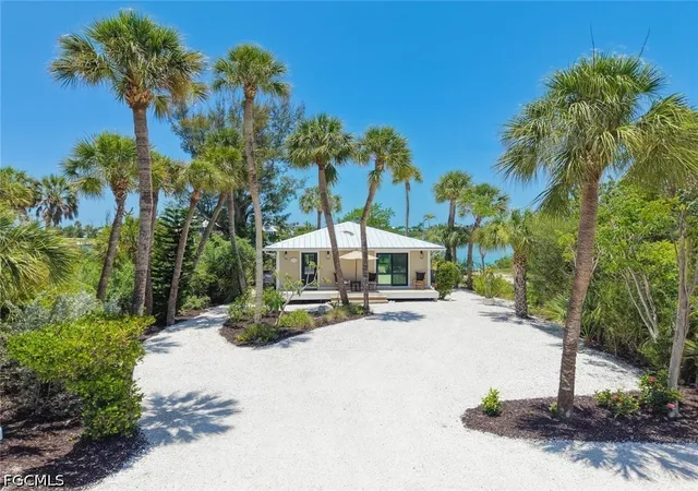 Photo 2 of Single family home for sale at 2539 Coconut Dr, Sanibel, FL 33957 | MLS# 2026028942 | Listing updated on 2026-09-04