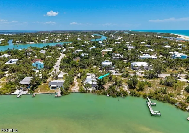Photo 3 of Single family home for sale at 2539 Coconut Dr, Sanibel, FL 33957 | MLS# 2026028942 | Listing updated on 2026-09-04