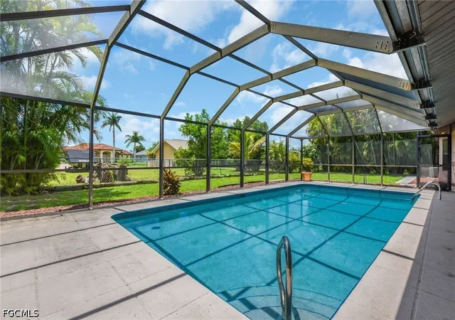 2nd image of 534 Se 32nd Terrace, Cape Coral, FL 33904 | MLS# 2026028961