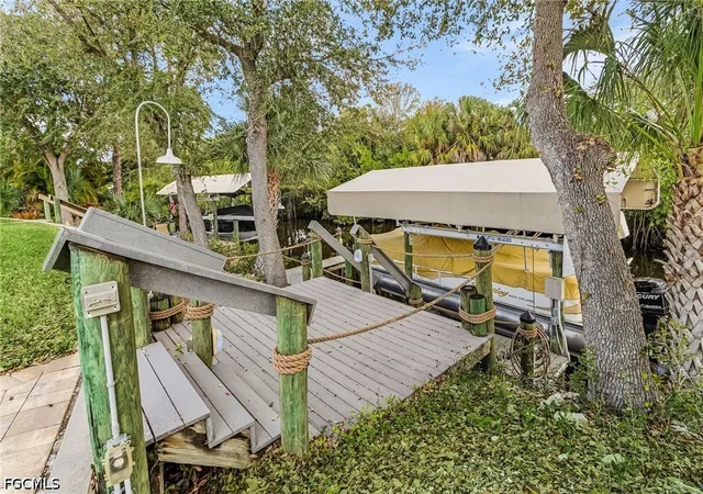 Photo 3 of Single family home for sale at 9262 Palm Is Cir, North Fort Myers, FL 33903 | MLS# 2026029032 | Listing updated on 2026-09-08