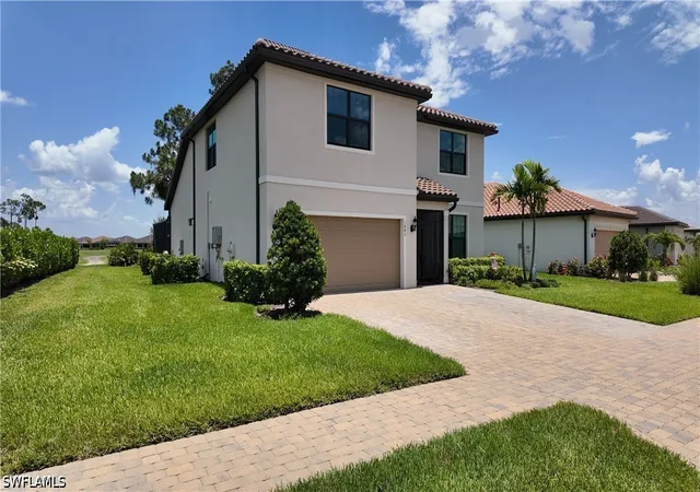 Photo 3 of Single family home for sale at 1845 Amador Ct, Naples, FL 34120 | MLS# 226024284 | Listing updated on 2026-09-11