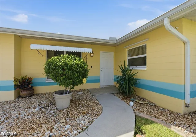 Photo 2 of Single family home for sale at 4933 Triton Ct W, Cape Coral, FL 33904 | MLS# 2026029183 | Listing updated on 2026-09-09