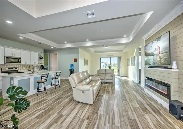 Photo 2 of Single family home for sale at 6137 Holt Ct, Fort Myers, FL 33905 | MLS# 2026029223 | Listing updated on 2026-09-08