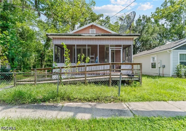 Photo 1 of Sale Pending at 1843 W 26th Street, Jacksonville, FL 32209 | MLS# 2026029236 | Listing updated on 2026-09-11