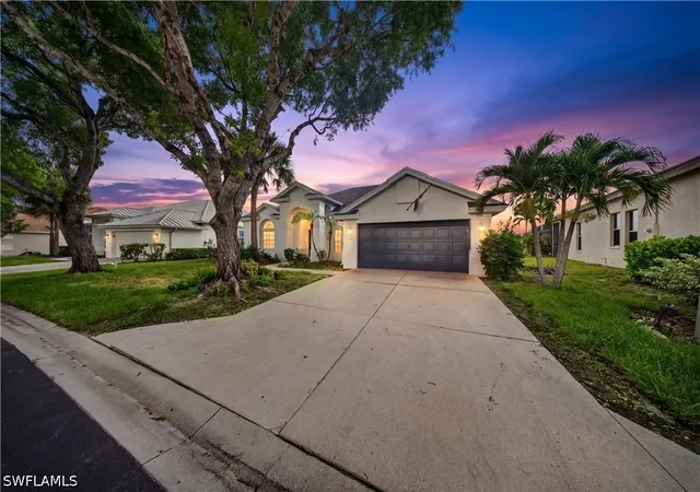 Photo 2 of Sale Pending at 2628 White Cedar Ln, Naples, FL 34109 | MLS# 226022126 | Listing updated on 2026-09-02