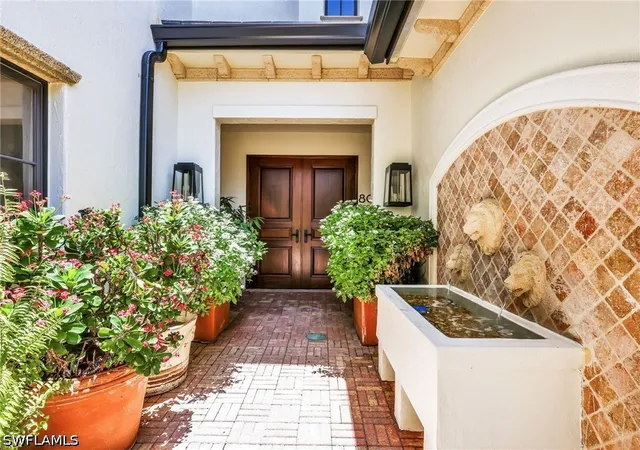 Listing Photo 4 - Condo for sale in building located at 16649 Toscana Cir, Naples, FL 34110 - Unit #803