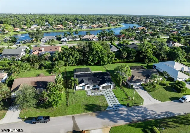 Photo 4 of Single family home for sale at 5105 Berkeley Dr, Naples, FL 34112 | MLS# 226025342 | Listing updated on 2026-09-13
