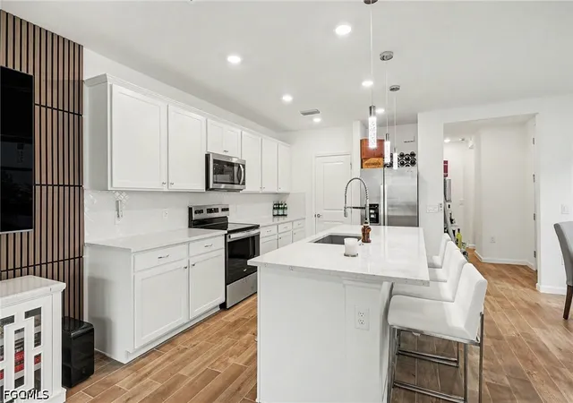 Photo 3 of Townhouse for sale at 27837 Solis Grande Dr, Bonita Springs, FL 34135 | MLS# 2026029774 | Listing updated on 2026-09-18