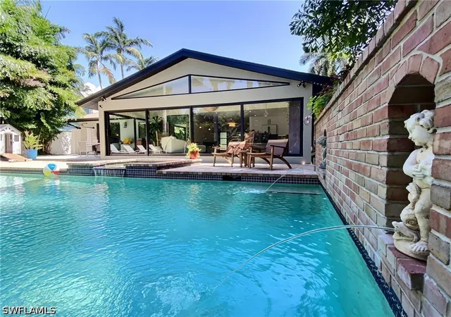 Photo 3 of Single family home for sale at 1031 Diana Ave, Naples, FL 34103 | MLS# 226025821 | Listing updated on 2026-09-09