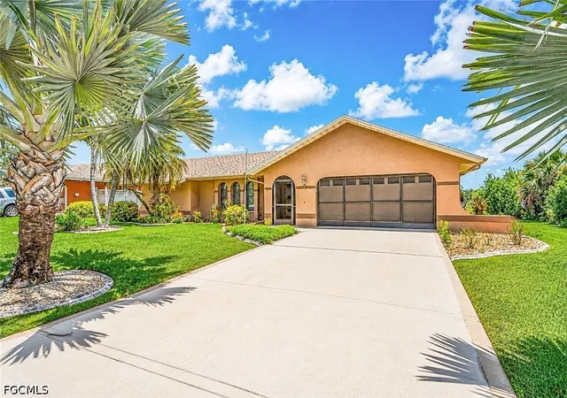 Photo 3 of Sale Pending at 720 Chavers St E, Lehigh Acres, FL 33974 | MLS# 2026029874 | Listing updated on 2026-09-11