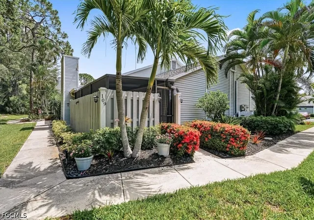 Photo 1 of Sale Pending at 6238 Timberwood Cir #109, Fort Myers, FL 33908 | MLS# 2026029890 | Listing updated on 2026-10-09