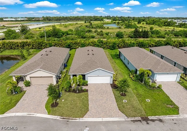 Photo 4 of Single family home for sale at 2872 Star Coral Dr, North Fort Myers, FL 33903 | MLS# 2026029988 | Listing updated on 2026-09-16