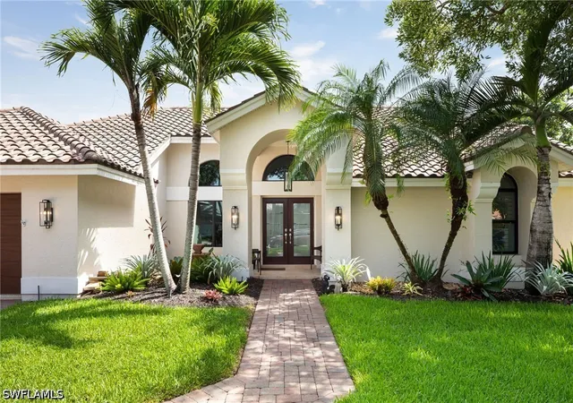 Photo 3 of Single family home for sale at 196 Monterey Dr, Naples, FL 34119 | MLS# 226025846 | Listing updated on 2026-09-13