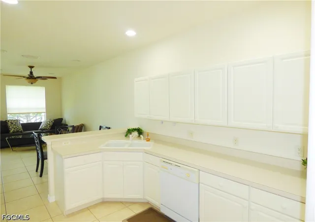 Listing Photo 5 - Condo for sale in building located at 10006 Sky Vw Wy, Fort Myers, FL 33913 - Unit #205