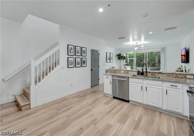 Photo 4 of Sale Pending at 16082 Caldera Ln, Naples, FL 34110 | MLS# 226026040 | Listing updated on 2026-09-03