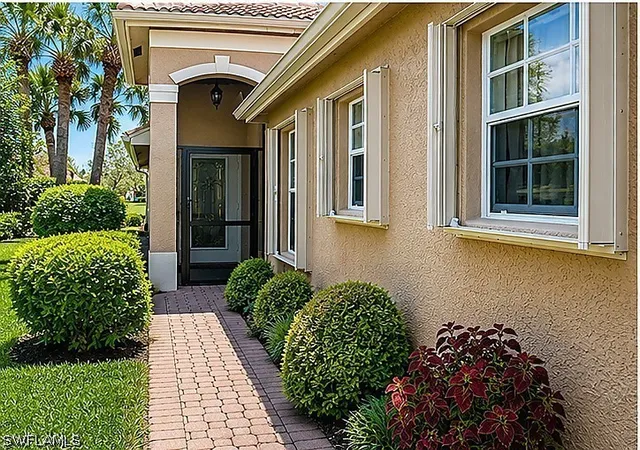 Photo 4 of Sale Pending at 1654 Triangle Palm Ter, Naples, FL 34119 | MLS# 226025510 | Listing updated on 2026-09-09