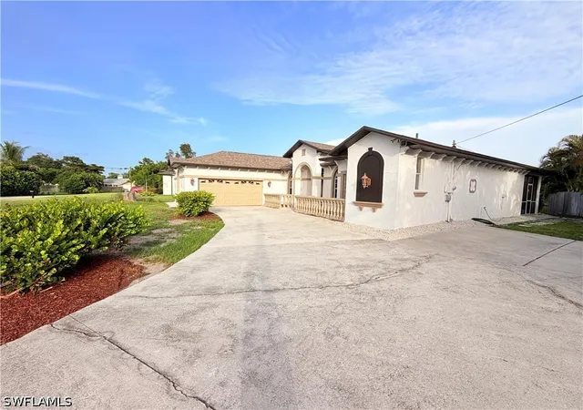 Photo 2 of Single family home for sale at 8044 San Carlos Blvd, Fort Myers, FL 33967 | MLS# 226026044 | Listing updated on 2026-09-10
