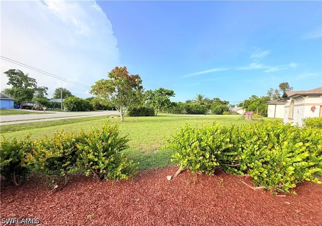 Photo 4 of Single family home for sale at 8044 San Carlos Blvd, Fort Myers, FL 33967 | MLS# 226026044 | Listing updated on 2026-09-10