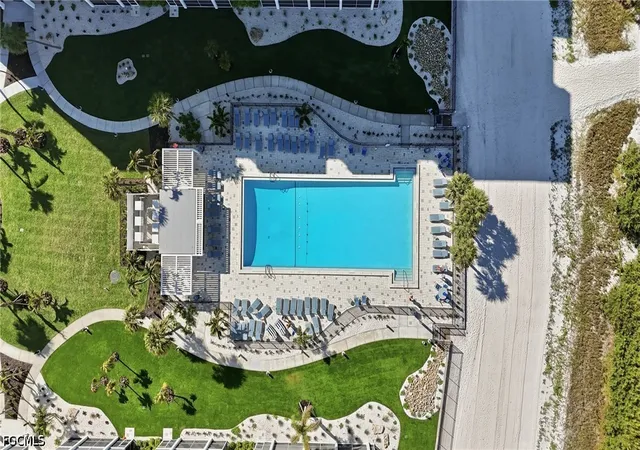 Listing Photo 4 - Condo for sale in building located at 7146 Estero Blvd, Fort Myers Beach, FL 33931 - Unit #212