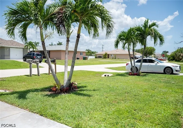 Listing Photo 4 - Condo for sale in building located at 4530 SW 7th Pl, Cape Coral, FL 33914 - Unit #A+B