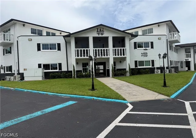 Photo 1 of Sale Pending at 3704 Broadway #100, Fort Myers, FL 33901 | MLS# 2026030352 | Listing updated on 2026-09-13