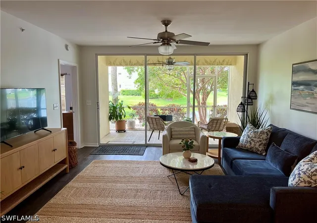 Listing Photo 4 - Condo for sale in building located at 4950 Deerfield Wy, Naples, FL 34110 - Unit #102