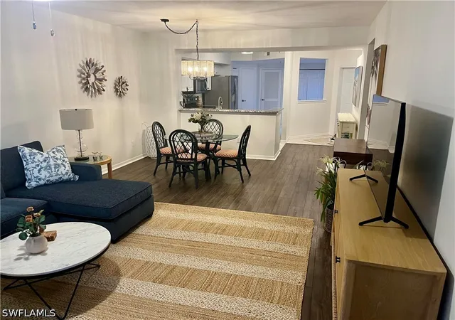 Listing Photo 5 - Condo for sale in building located at 4950 Deerfield Wy, Naples, FL 34110 - Unit #102