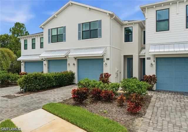 Townhouse for sale at 13081 Pembroke Dr, Naples, FL 34105 | MLS# 226026265