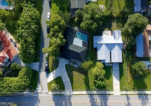 Photo 3 of Single family home for sale at 5535 Winkler Rd, Fort Myers, FL 33919 | MLS# 226026031 | Listing updated on 2026-10-05