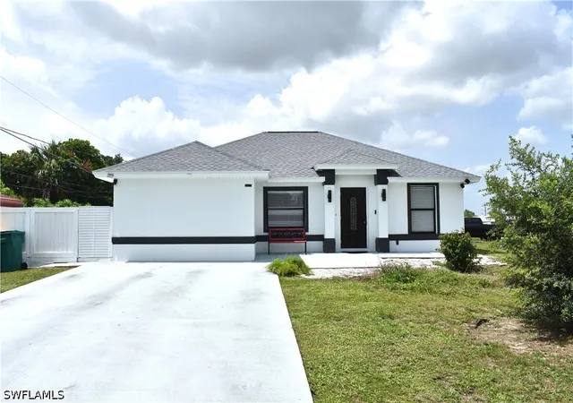Photo 3 of Sale Pending at 5225 23rd Avenue Sw, Naples, FL 34116 | MLS# 226026256 | Listing updated on 2026-09-10