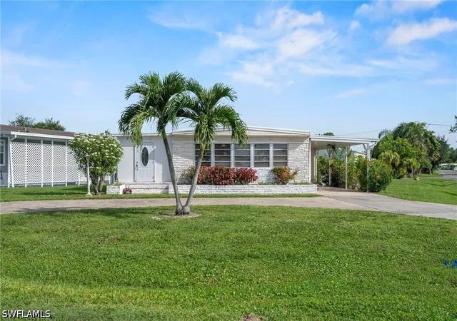 Photo 2 of Sale Pending at 1 Cannes Dr, Naples, FL 34112 | MLS# 226026119 | Listing updated on 2026-09-02