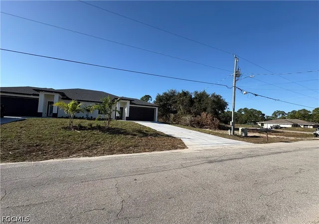 Photo 2 of Multi family home for sale at 4622 26th Street Sw, Lehigh Acres, FL 33973 | MLS# 2026030752 | Listing updated on 2026-09-13