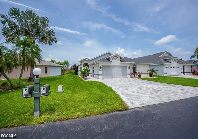 Photo 1 of Single family home for sale at 17751 Pineapple Palm Ct, North Fort Myers, FL 33917 | MLS# 2026030791 | Listing updated on 2026-10-05