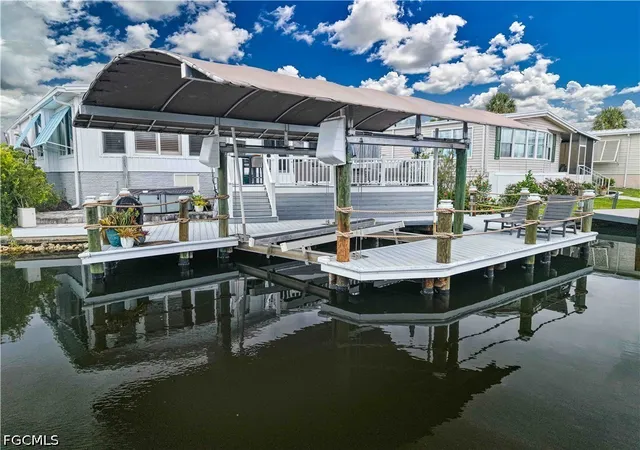 Photo 2 of Sale Pending at 17591 Bryan Ct, Fort Myers Beach, FL 33931 | MLS# 2026030821 | Listing updated on 2026-10-02