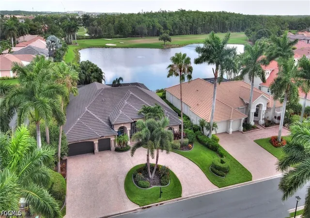 Photo 3 of Sale Pending at 7311 Heritage Palms Ests Dr, Fort Myers, FL 33966 | MLS# 2026030835 | Listing updated on 2026-09-15