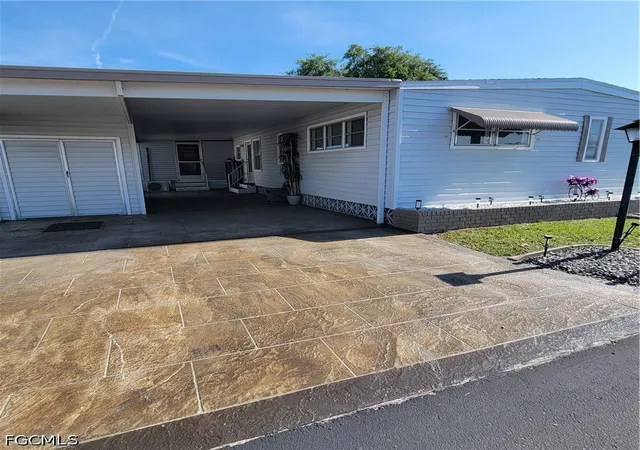 Photo 3 of Manufactured home for sale at 275 Boros Dr, North Fort Myers, FL 33903 | MLS# 2026030889 | Listing updated on 2026-09-16
