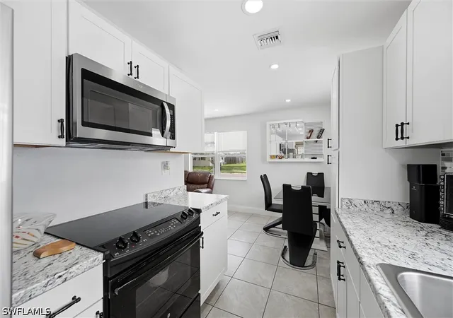 Photo 3 of Sale Pending at 1776 Glenway Ct, Fort Myers, FL 33916 | MLS# 226025816 | Listing updated on 2026-09-29