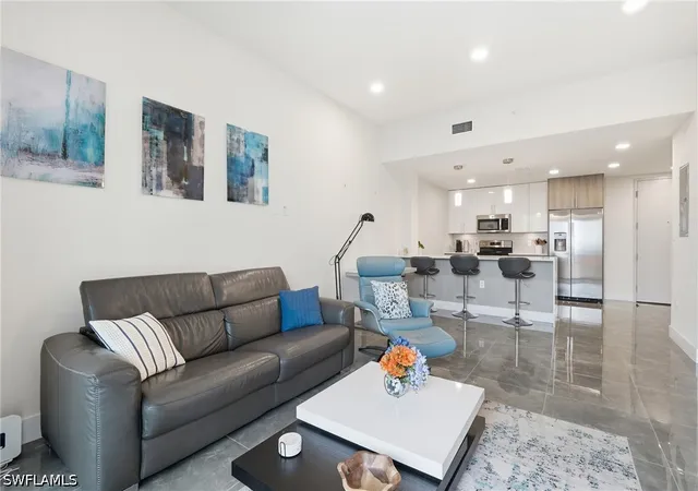 Listing Photo 4 - Condo for sale in building located at 26600 Rosewood Pointe Dr, Bonita Springs, FL 34135 - Unit #302