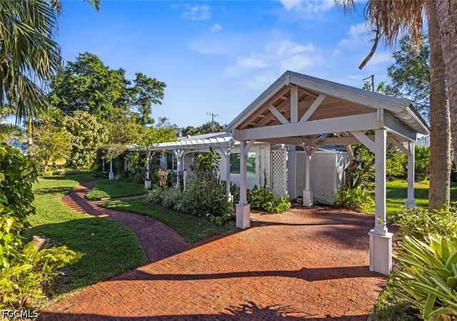 Photo 32 of Single family home for sale at 1348 Alcazar Ave, Fort Myers, FL 33901 | MLS# 2026031029 | Listing updated on 2026-09-27